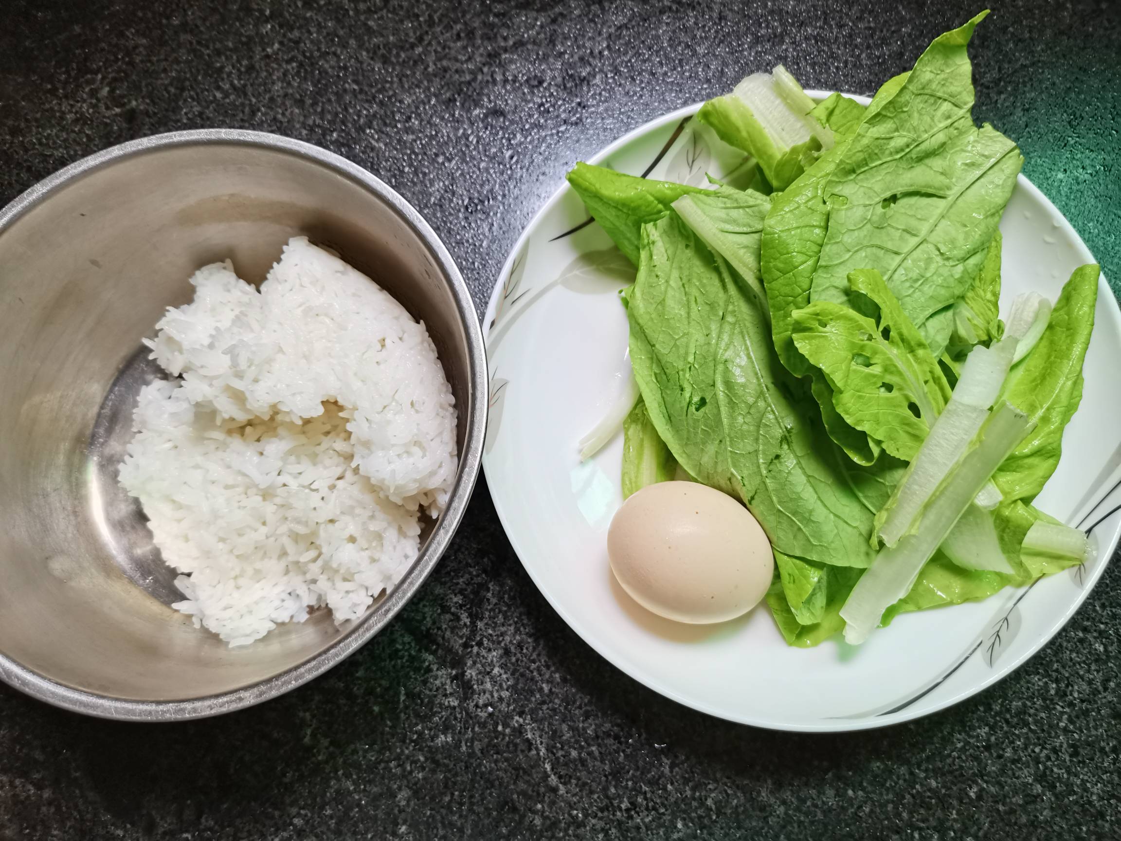 小白菜蛋炒飯的做法-家常味炒菜譜