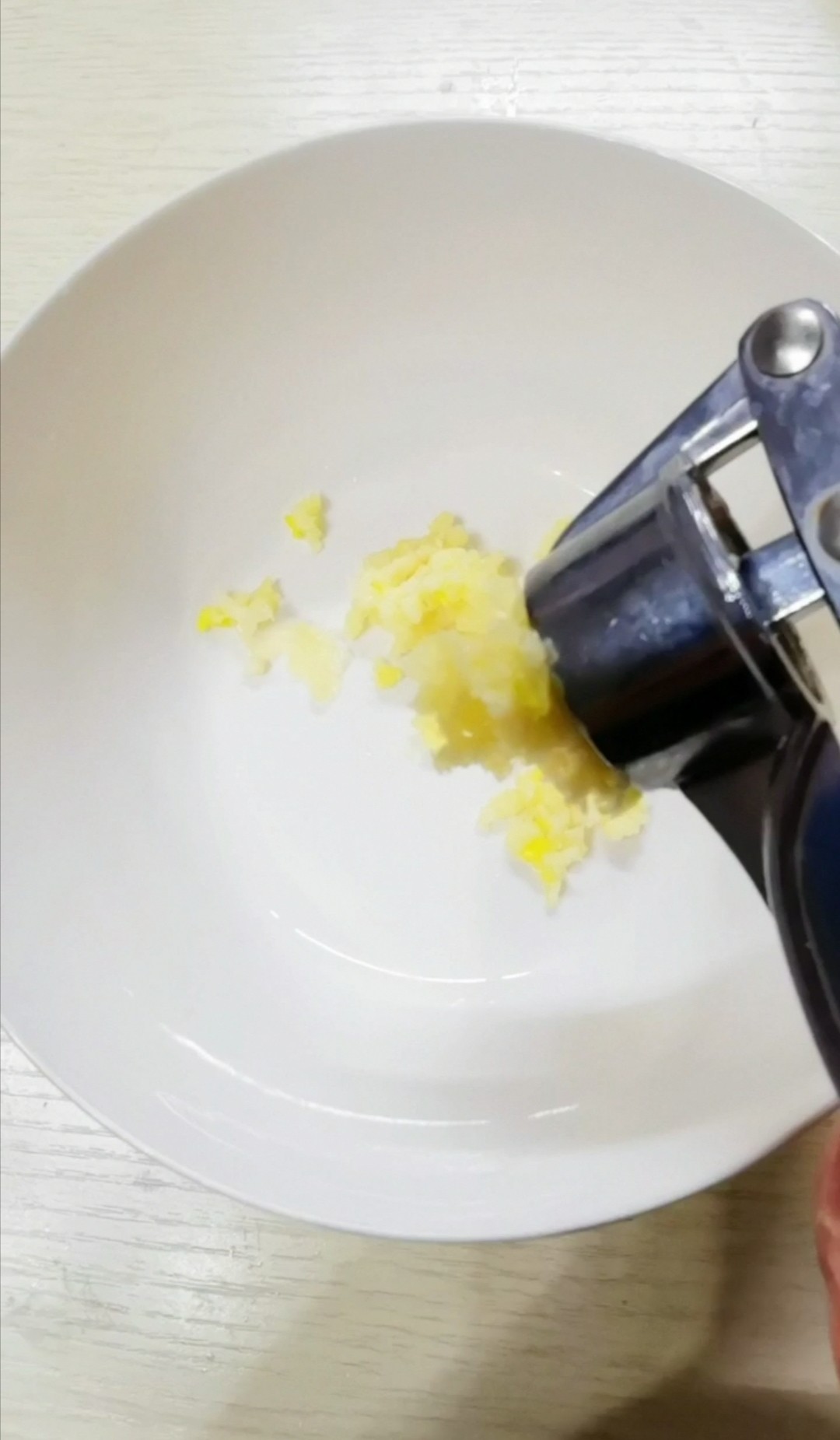 蒜茄子的做法-蒜香味蒸菜譜