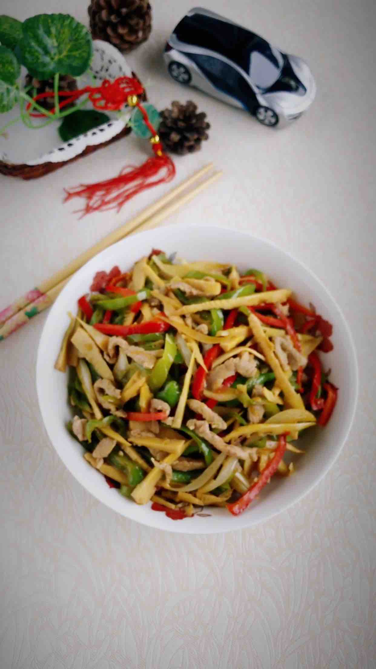 野酸筍肉絲的做法-酸辣味炒菜譜