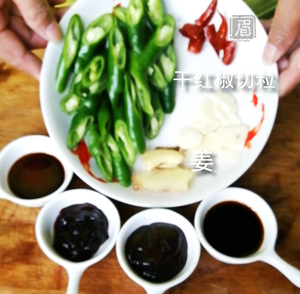 杭椒回鍋肉的做法-醬香味炒菜譜