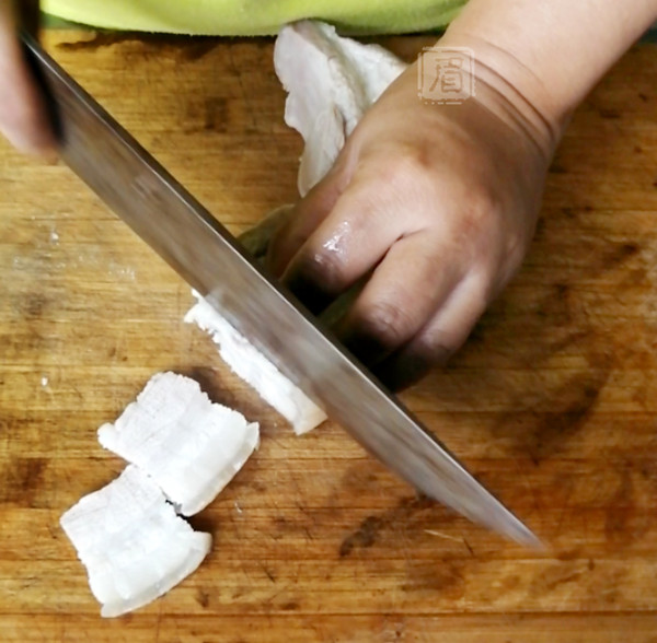 杭椒回鍋肉的做法-醬香味炒菜譜