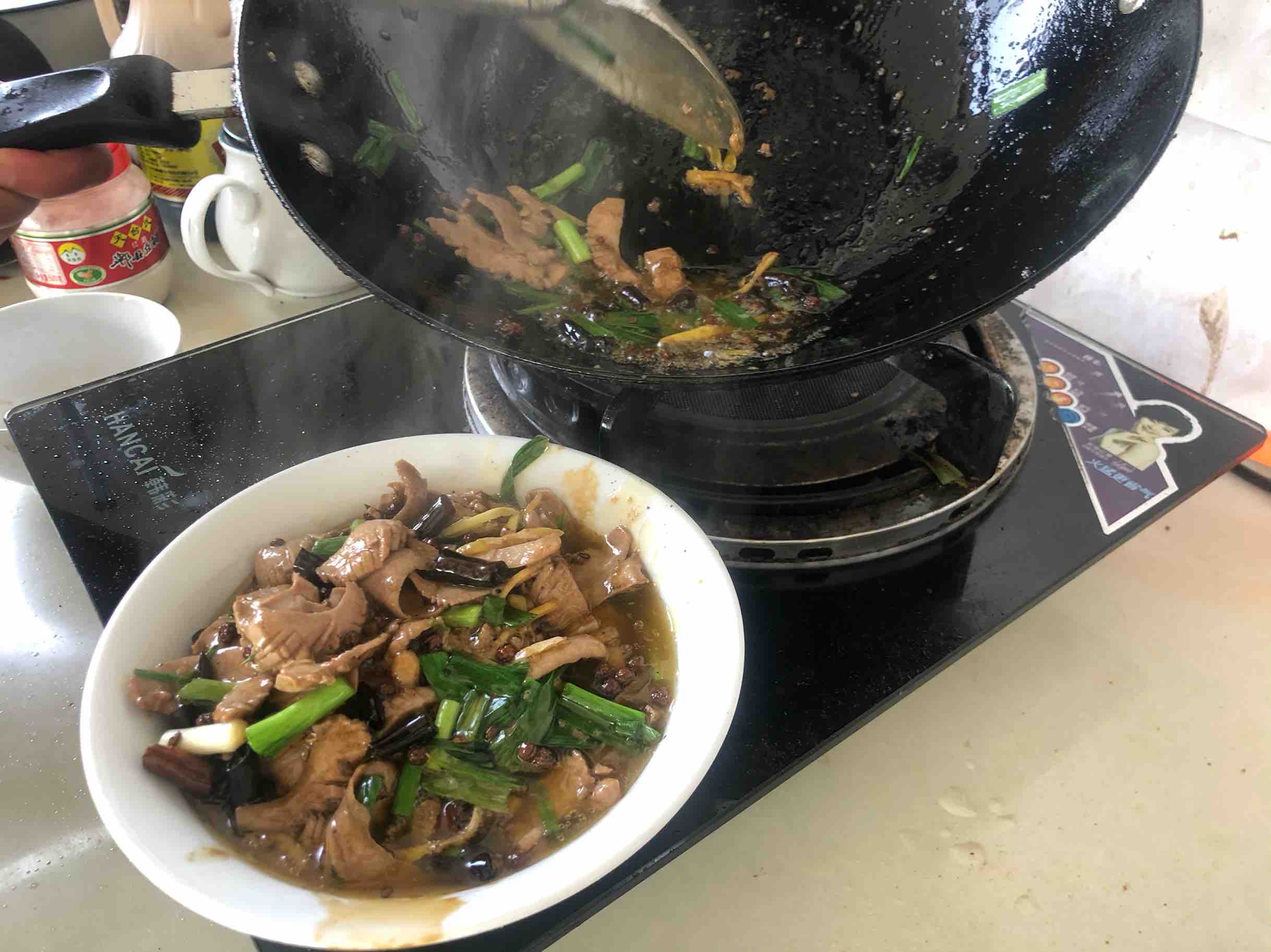 爆炒豬腰花的做法-麻辣味炒菜譜