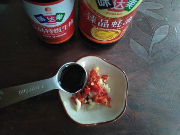 白蘸手撕兔肉的做法-家常味拌菜譜