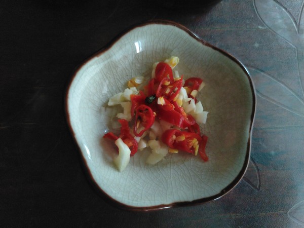 白蘸手撕兔肉的做法-家常味拌菜譜