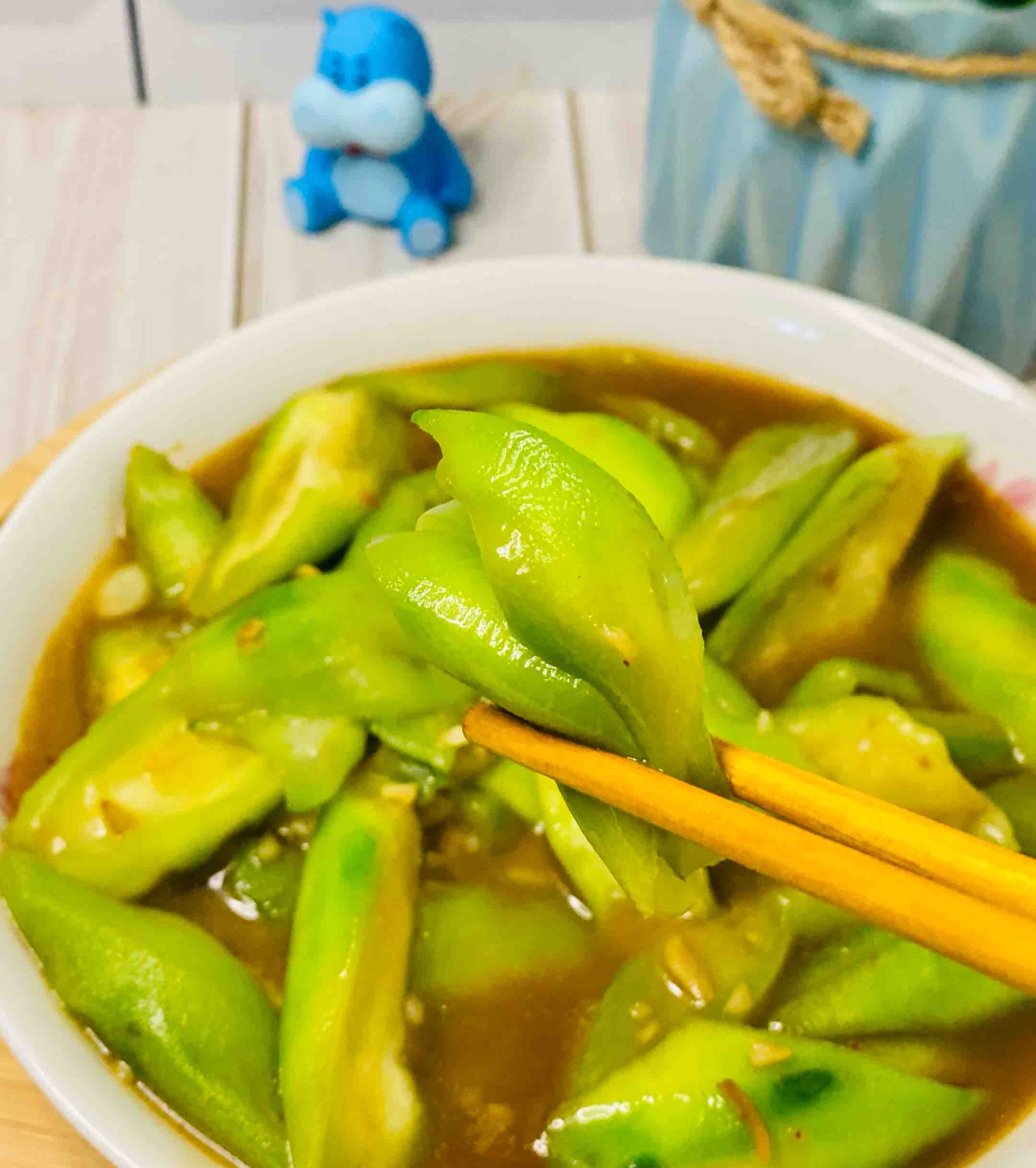 絲瓜這樣炒，比山珍海味還美味，10條不夠吃??便宜超好吃的做法-咸鮮味炒菜譜