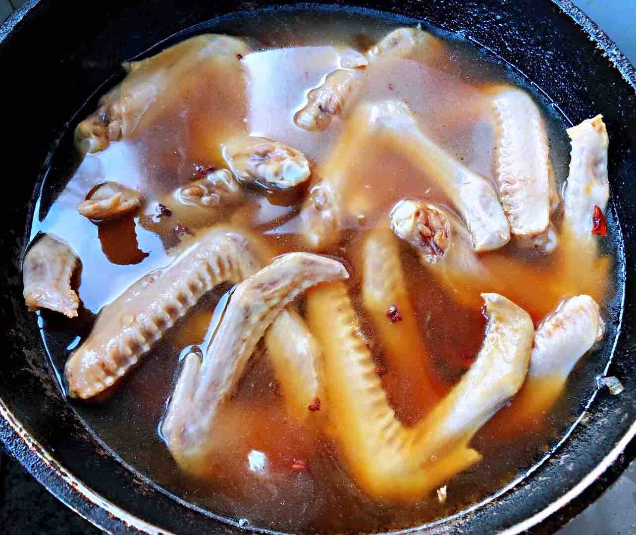 紅燒鴨翅的做法-家常味燉菜譜-易網(wǎng)健康養(yǎng)生網(wǎng) 紅燒鴨翅的做法-家常味燉菜譜