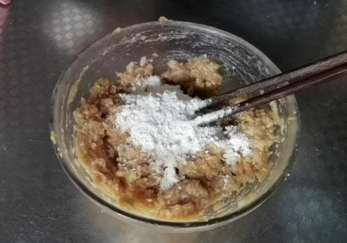 立冬之后蓮藕就應該這樣吃，軟糯鮮香營養豐富的做法-家常味蒸菜譜