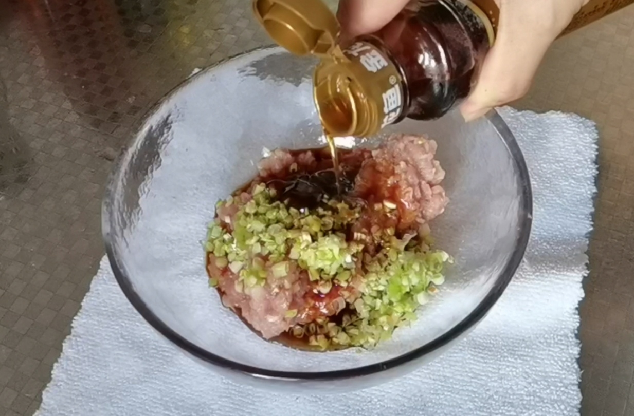 立冬之后蓮藕就應該這樣吃，軟糯鮮香營養豐富的做法-家常味蒸菜譜