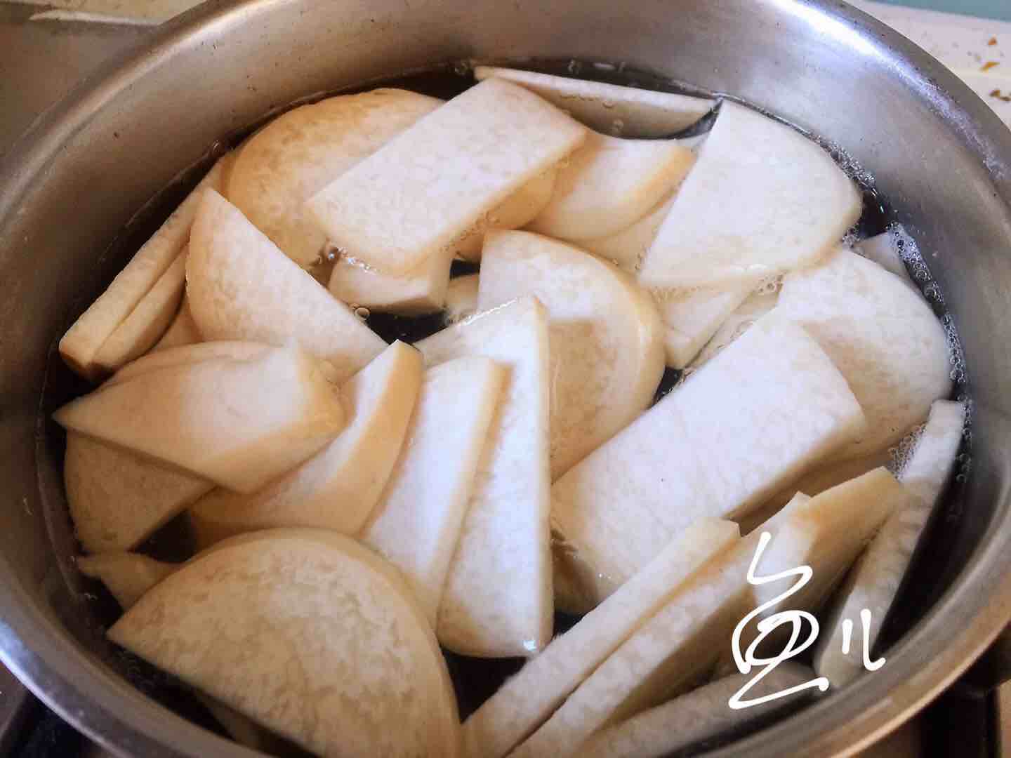 教你杏鮑菇新吃法，上桌就被搶光了！的做法-家常味炒菜譜