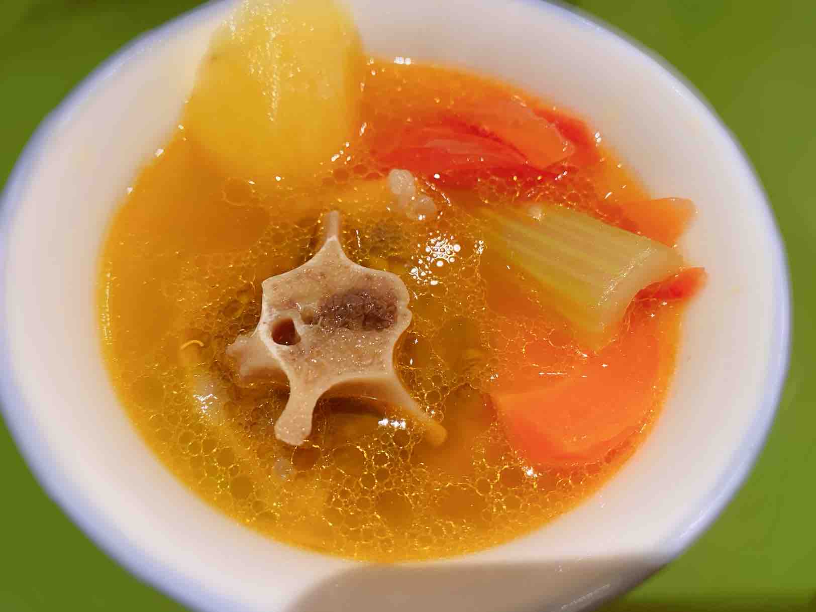 雜菜牛尾湯的做法-酸甜味煲菜譜