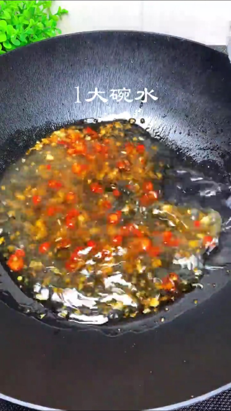油豆腐的做法-家常味炒菜譜-易網健康養生網 油豆腐的做法-家常味炒菜譜