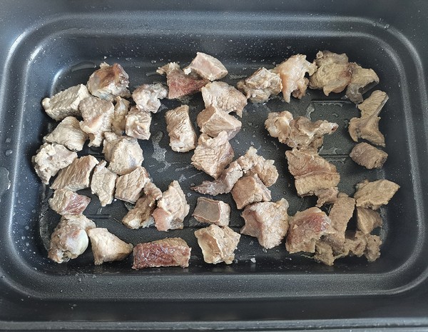 鮮美又饞人的土豆燉牛肉的做法-家常味燉菜譜-易網健康養生網 鮮美又饞人的土豆燉牛肉的做法-家常味燉菜譜