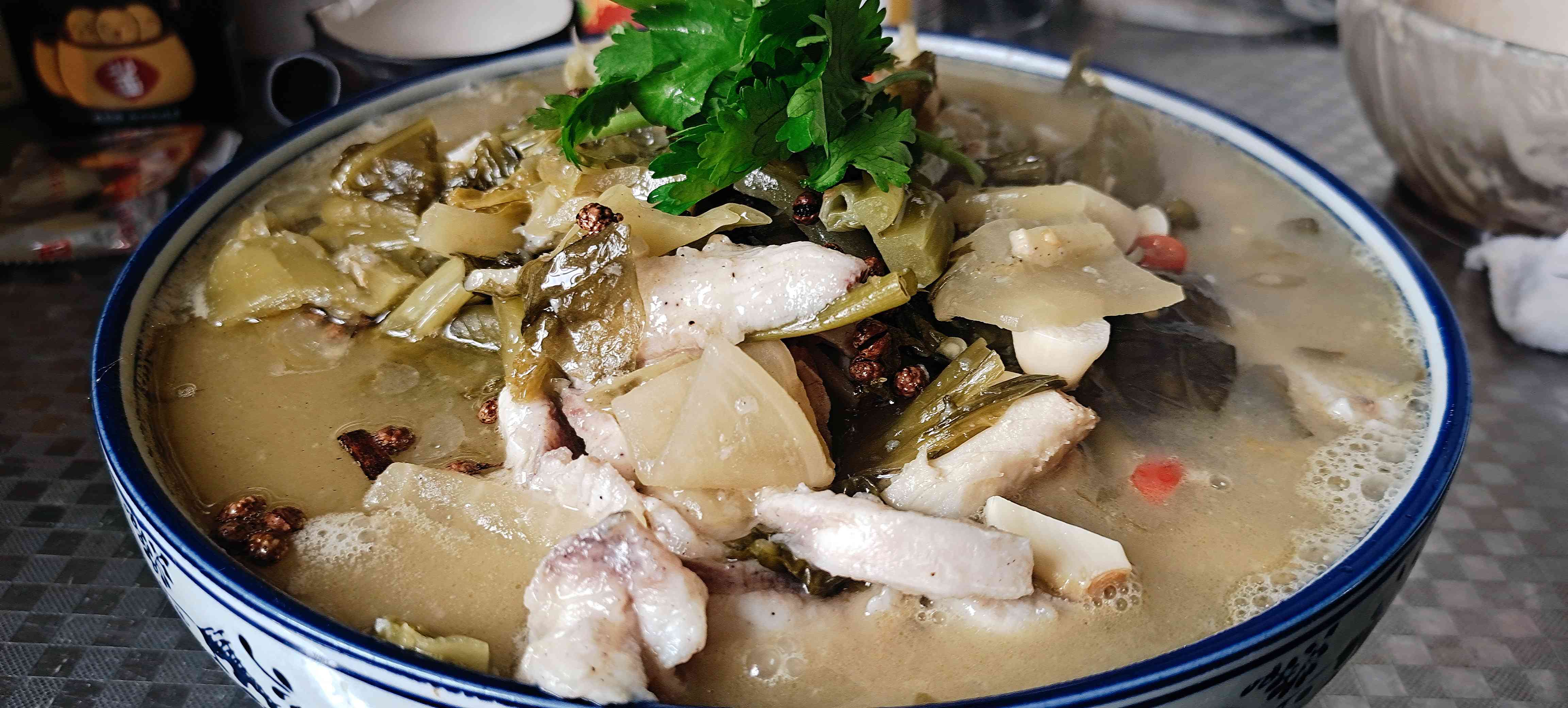 好吃的酸菜魚做法，10分鐘學會~酸菜魚的做法-酸辣味煮菜譜