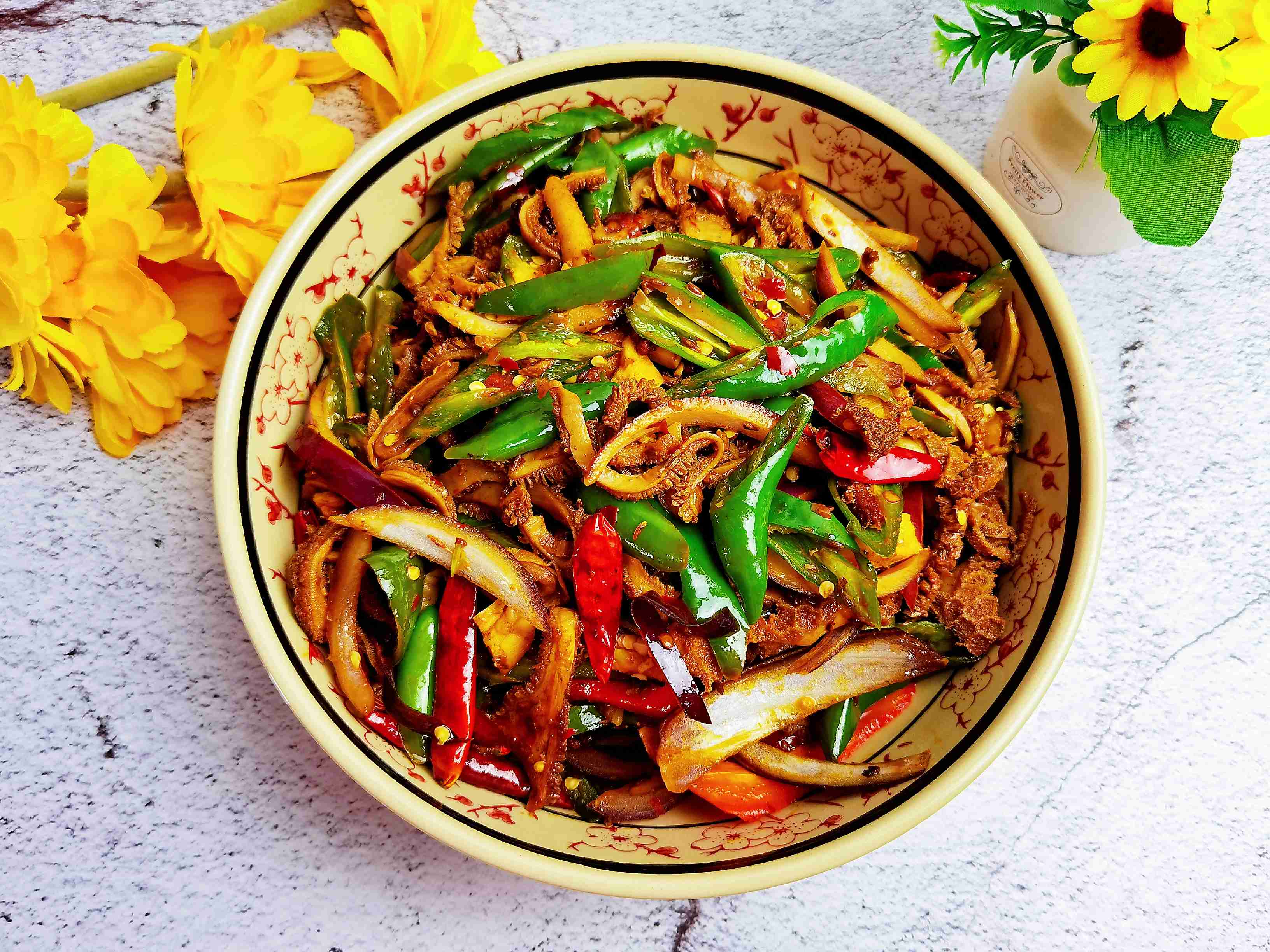 毛肚不要只來燙火鍋，做成香辣味，又嫩又脆又下飯的做法-香辣味炒菜譜