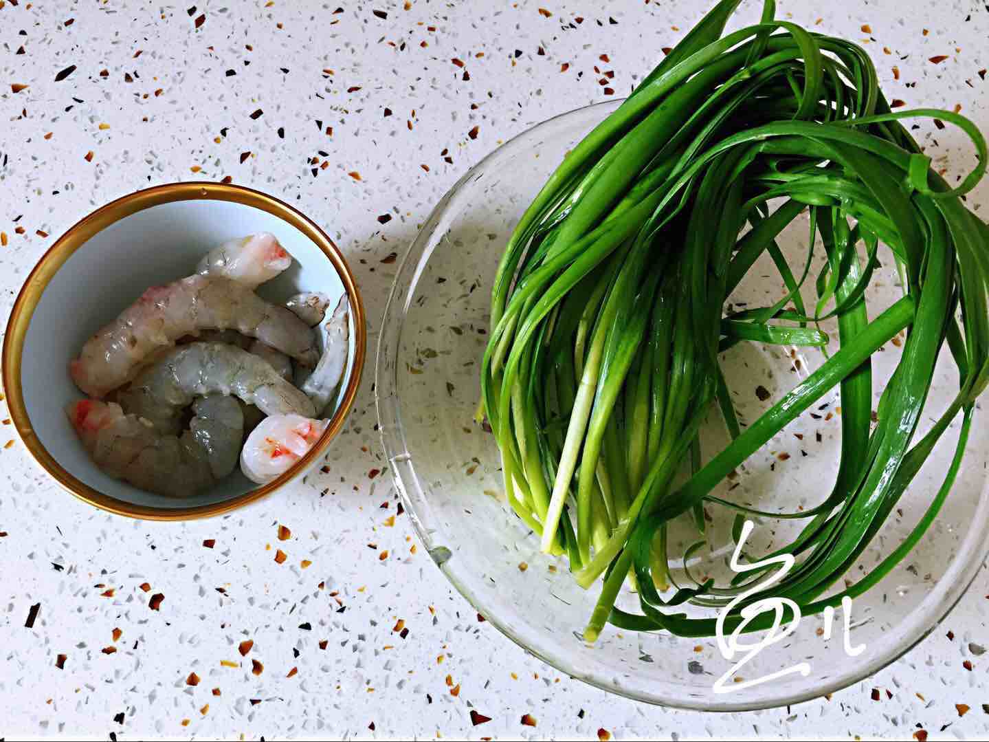 蝦仁和它一起炒,味道鮮美,做法簡單,廚房小白也能做的好!的做法-咸鮮味炒菜譜-易網<a href=http://www.gyfww.com/ target=_blank class=infotextkey>健康養生</a>網 蝦仁和它一起炒,味道鮮美,做法簡單,廚房小白也能做的好!的做法-咸鮮味炒菜譜