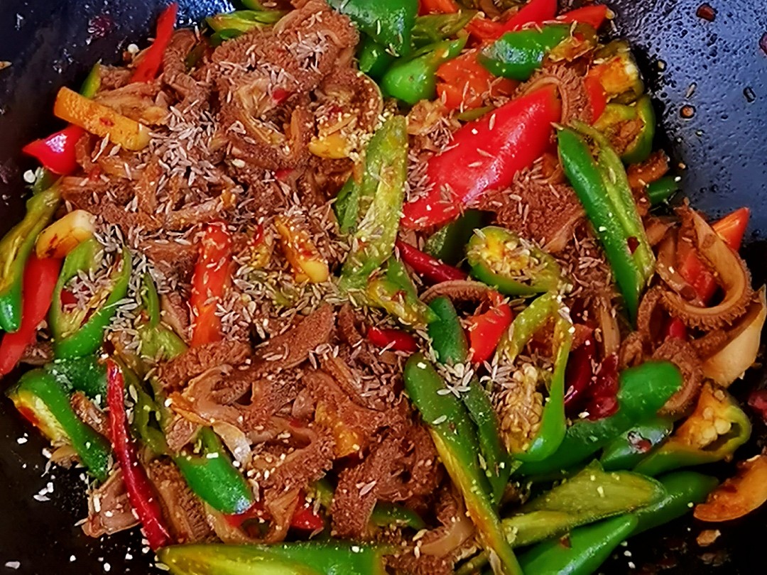 毛肚不要只來燙火鍋，做成香辣味，又嫩又脆又下飯的做法-香辣味炒菜譜