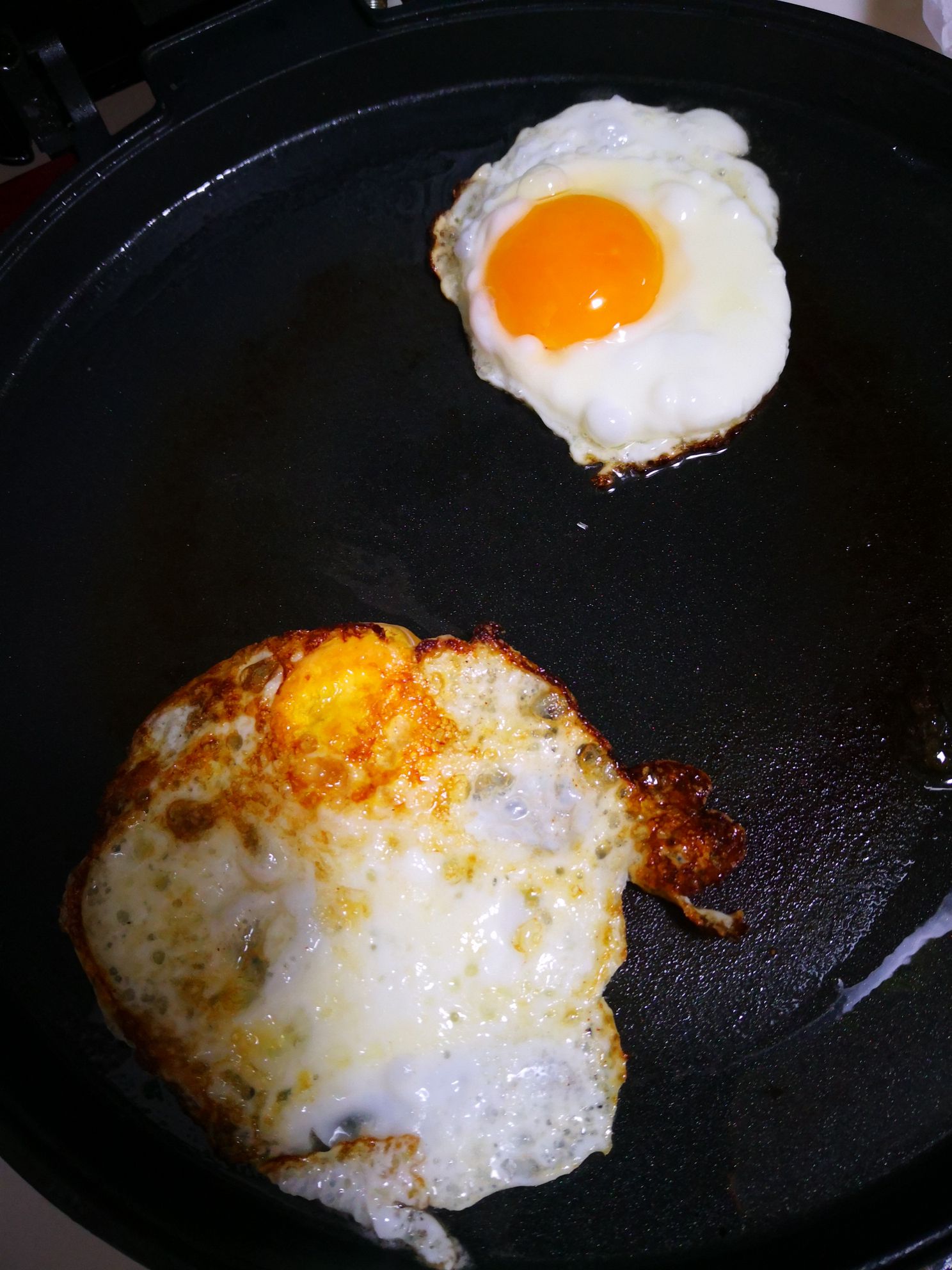 爆漿荷包蛋的做法-家常味煎菜譜