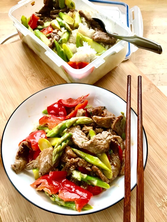 蘆筍甜椒炒牛肉的做法-家常味炒菜譜