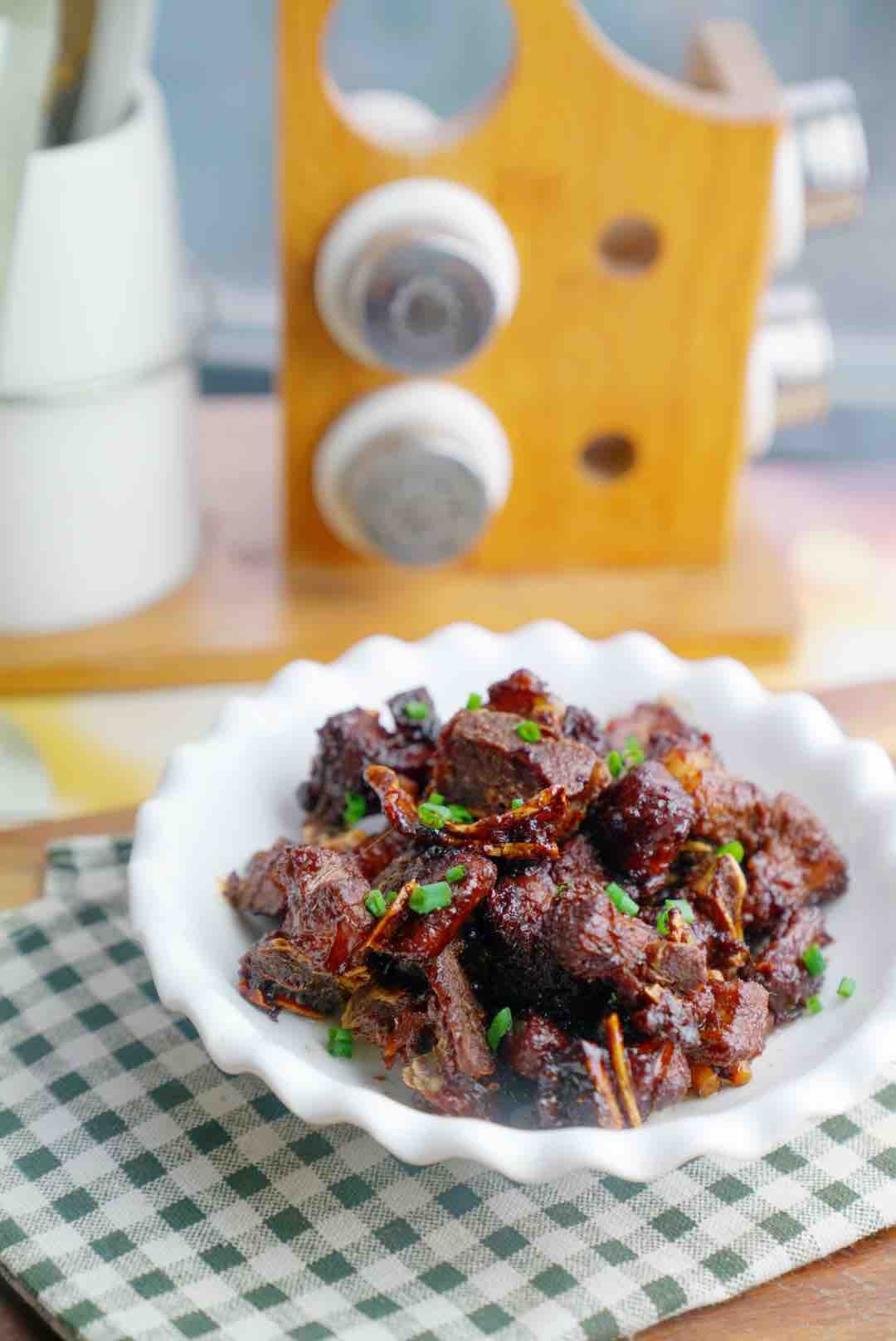 紅糖版糖醋排骨，你真的要試一下。的做法-酸甜味燒菜譜