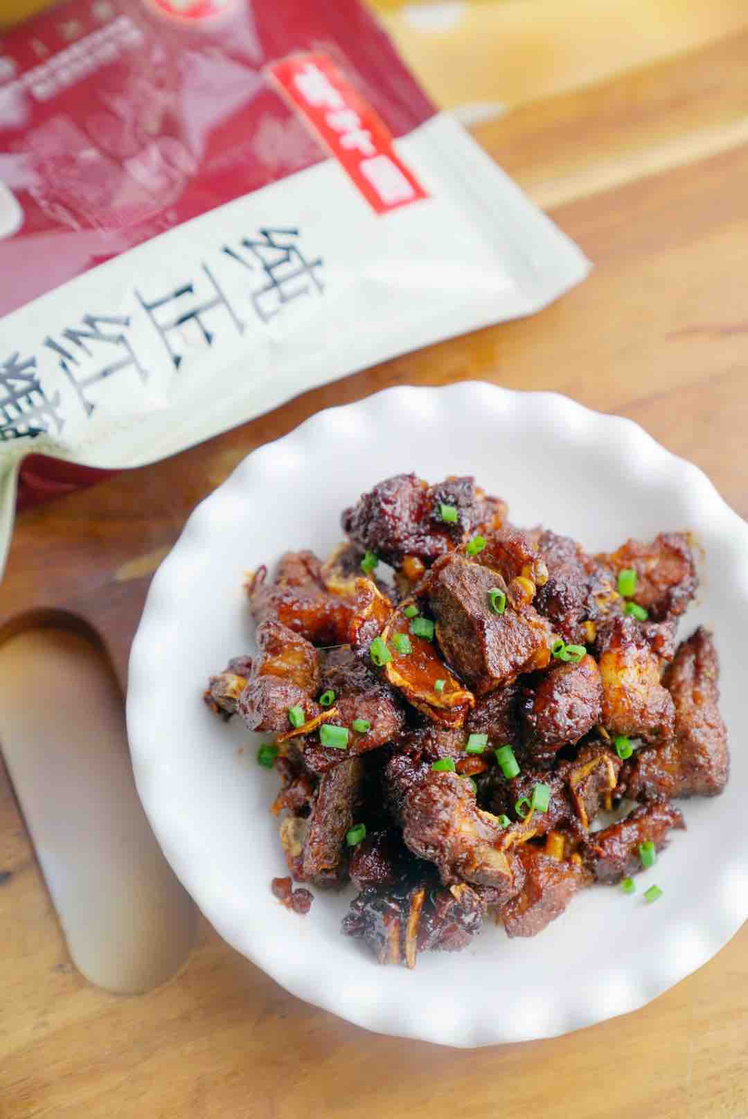 紅糖版糖醋排骨，你真的要試一下。的做法-酸甜味燒菜譜