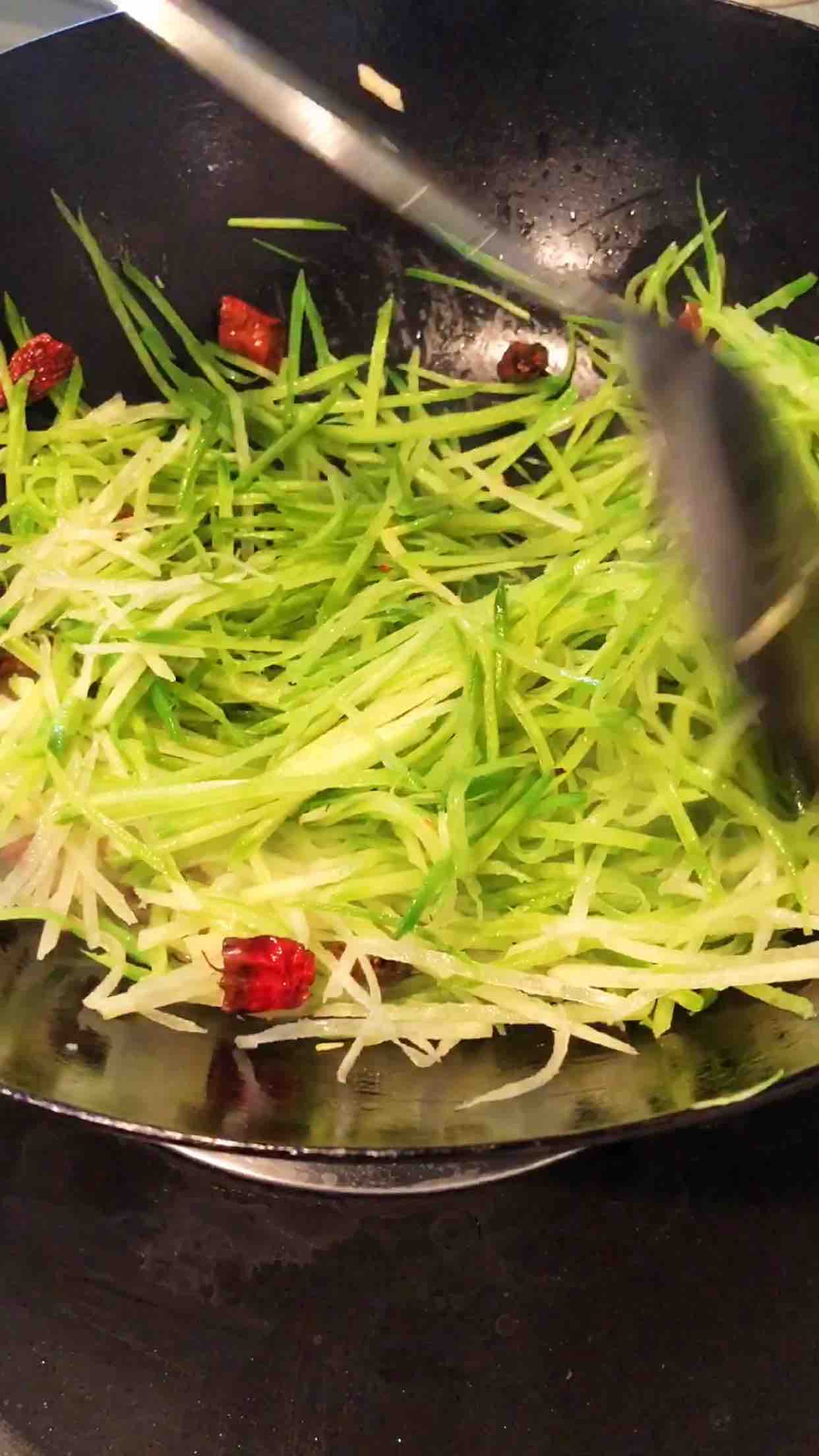 蘿卜絲蝦的做法-咸鮮味炒菜譜