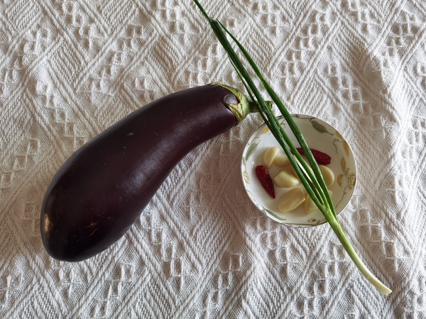 蒜香軟糯的蒸茄子的做法-蒜香味蒸菜譜