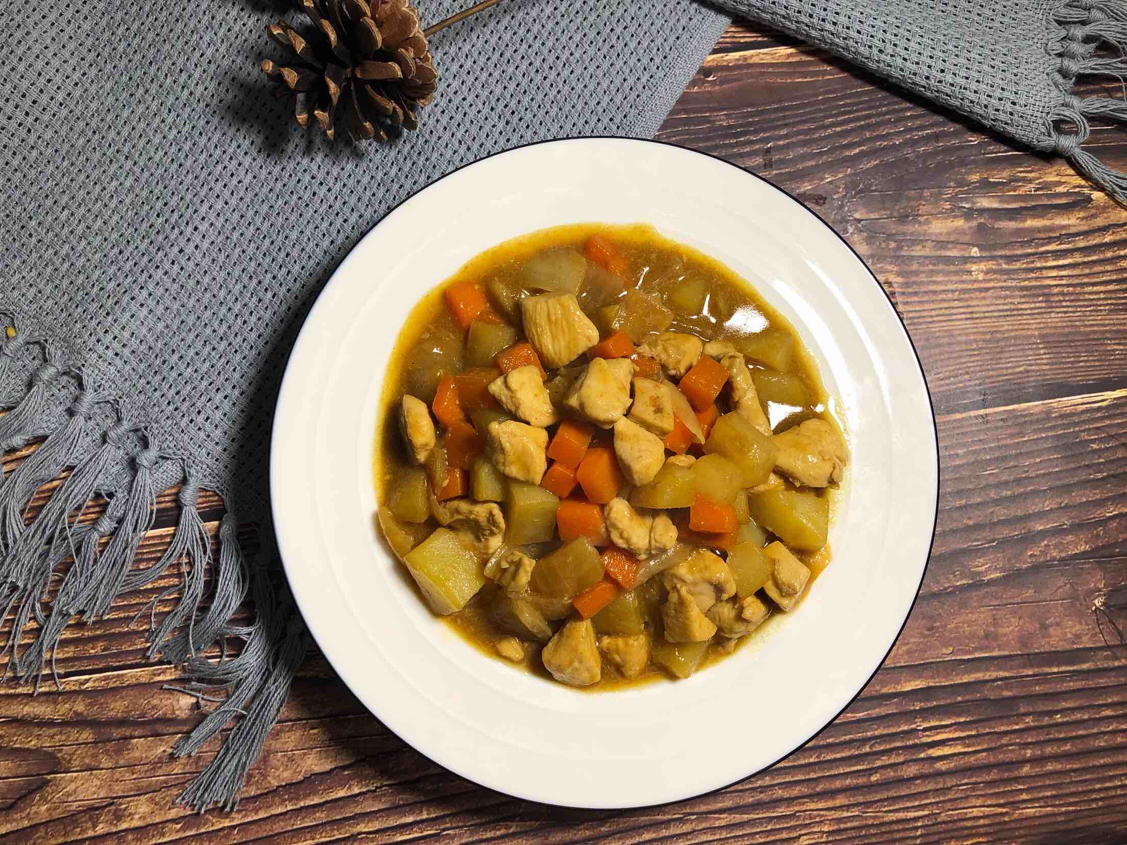 好吃又下飯的咖喱雞丁的做法-咖喱味炒菜譜