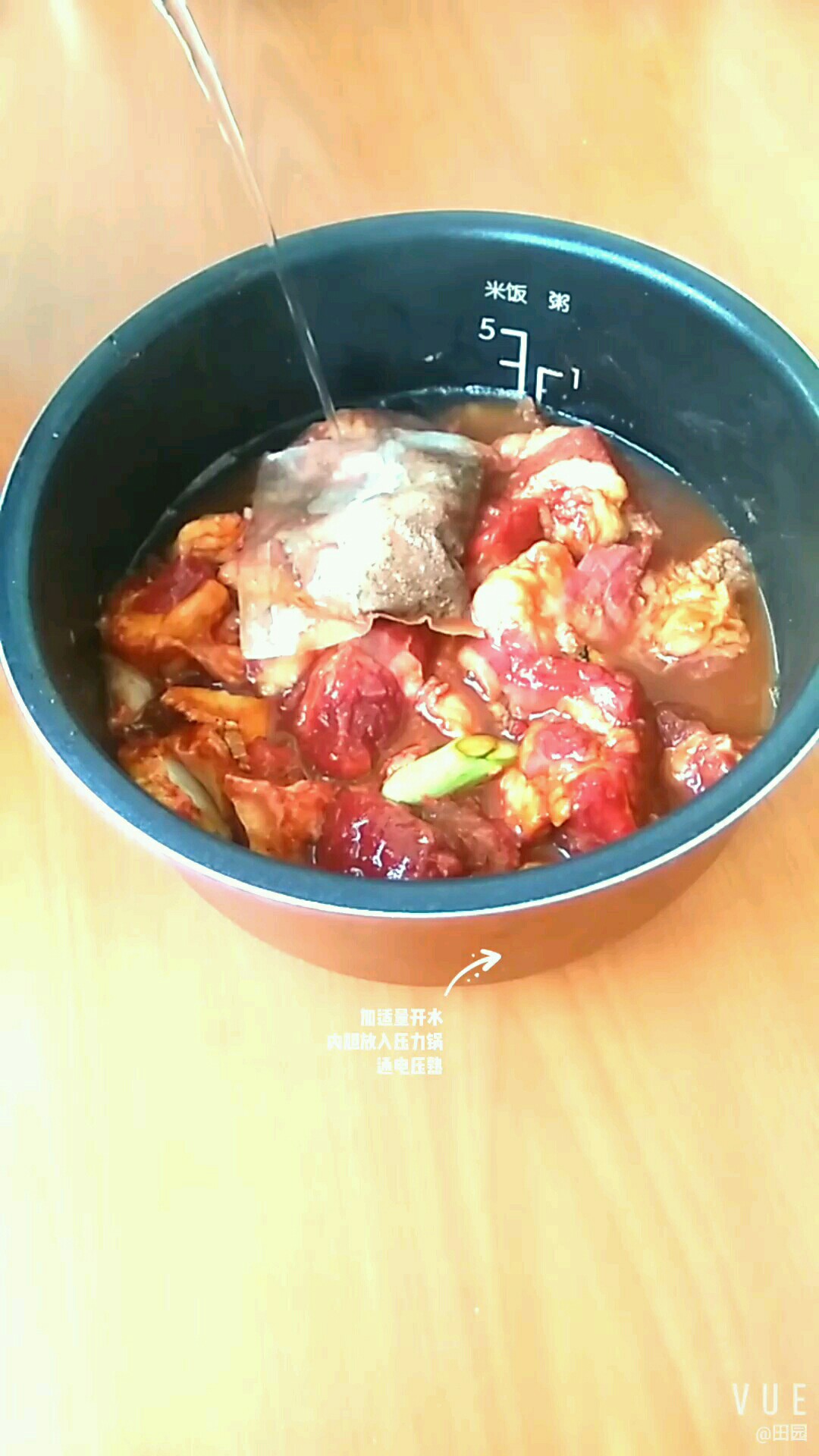 壓力鍋燉牛肉的做法-咸鮮味燉菜譜