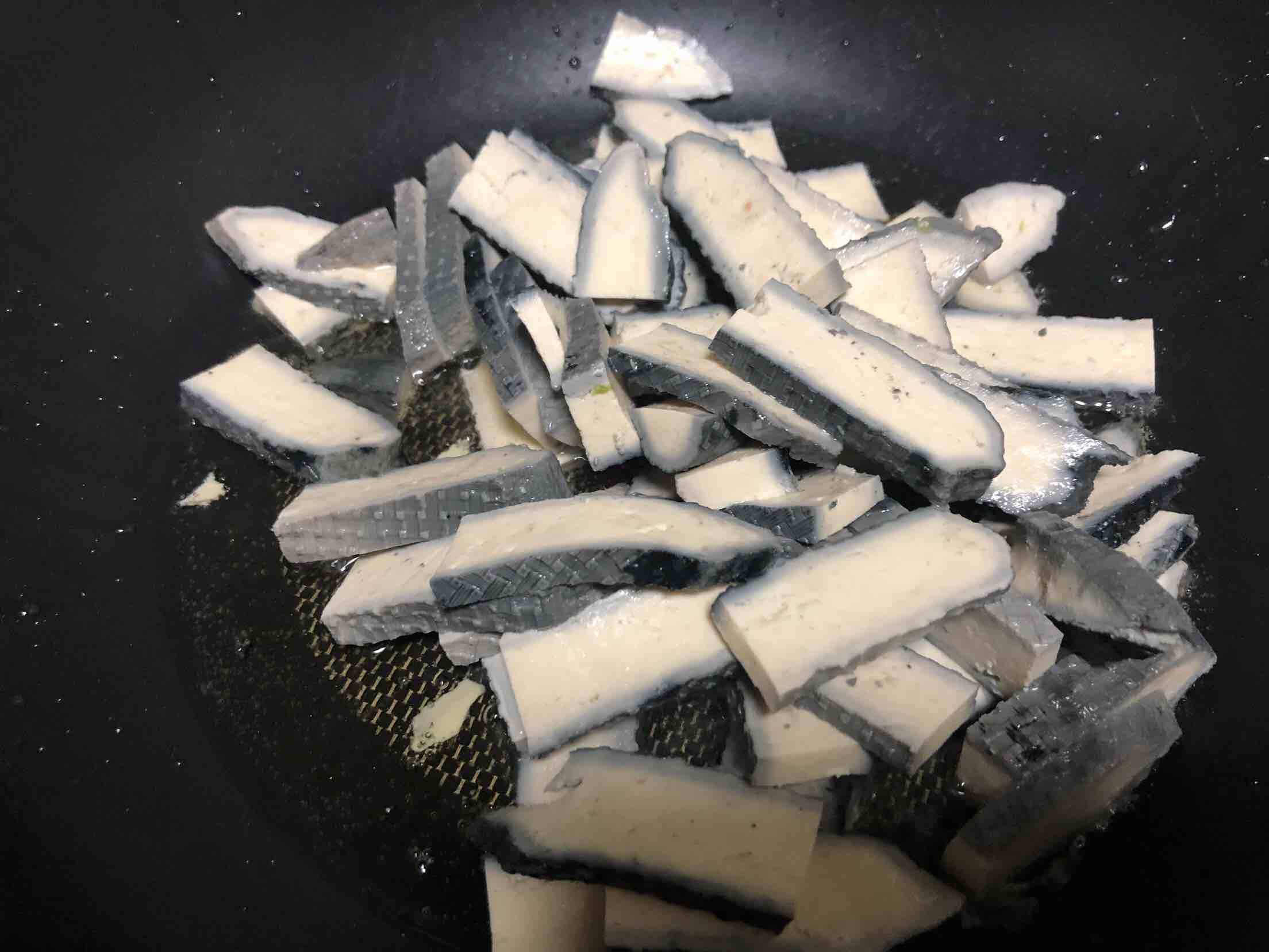 雙椒臭豆腐的做法-家常味炒菜譜