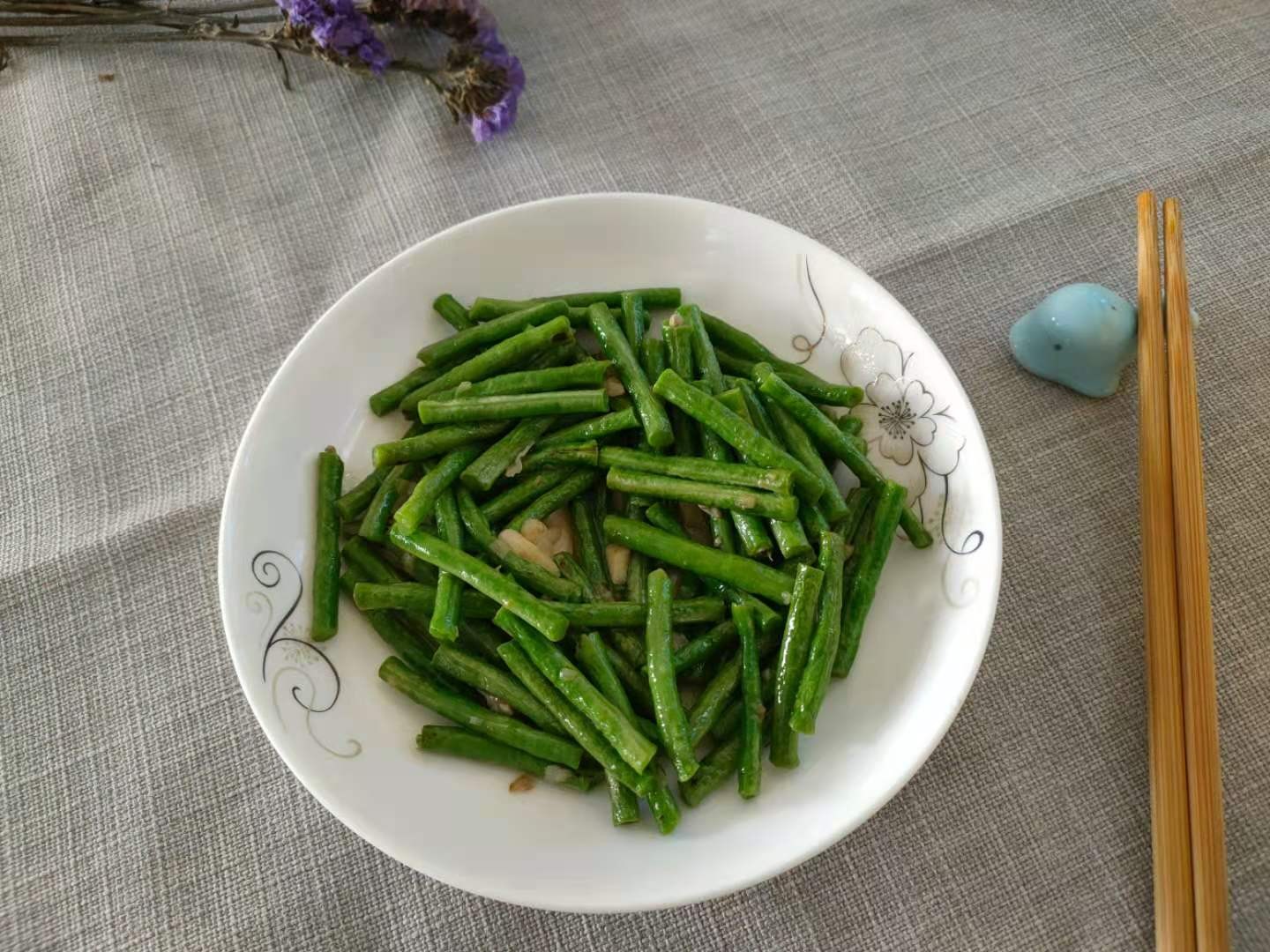 蒜香豇豆的做法-家常味炒菜譜