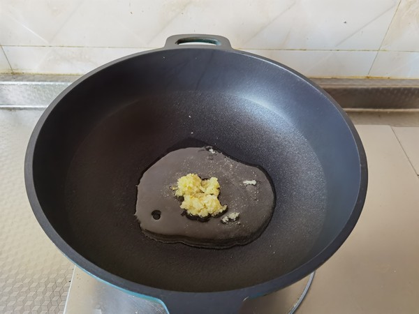 蒜香軟糯的蒸茄子的做法-蒜香味蒸菜譜