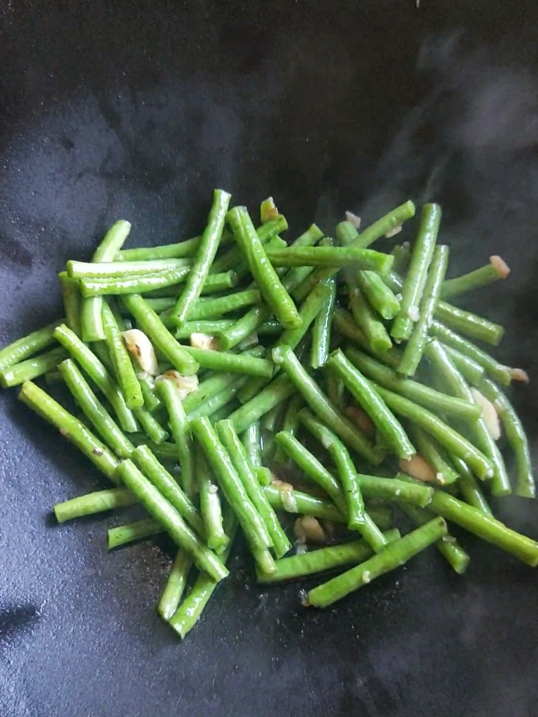 蒜香豇豆的做法-家常味炒菜譜