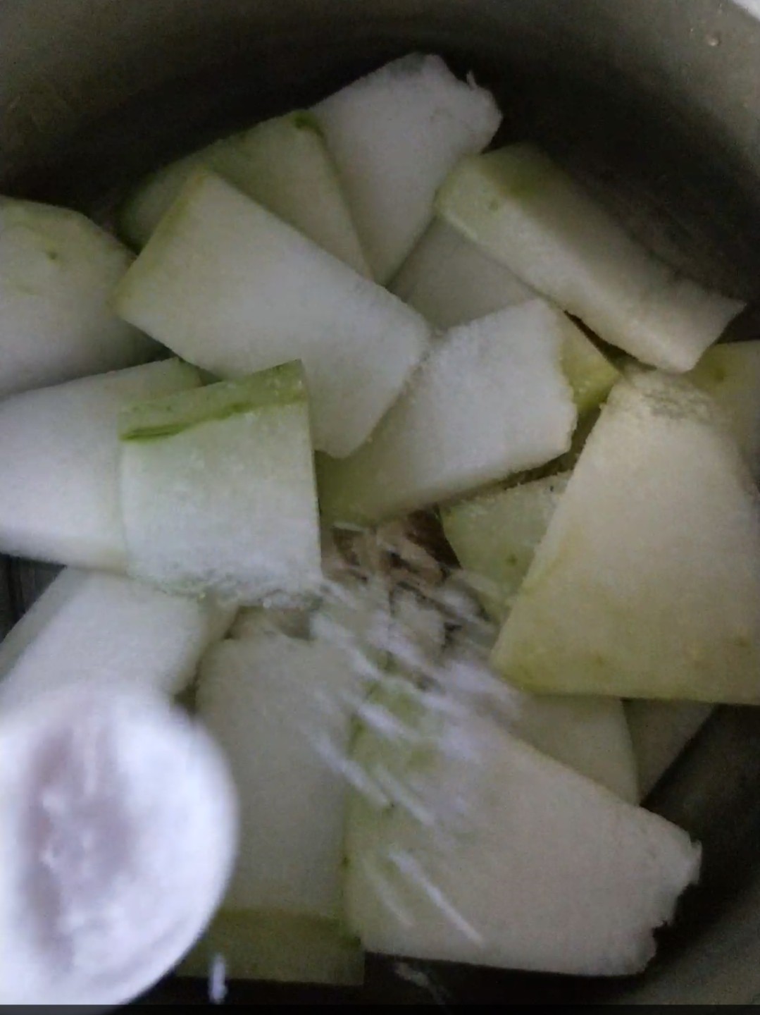 咸肉燉冬瓜的做法-咸鮮味燉菜譜-易網健康養生網 咸肉燉冬瓜的做法-咸鮮味燉菜譜