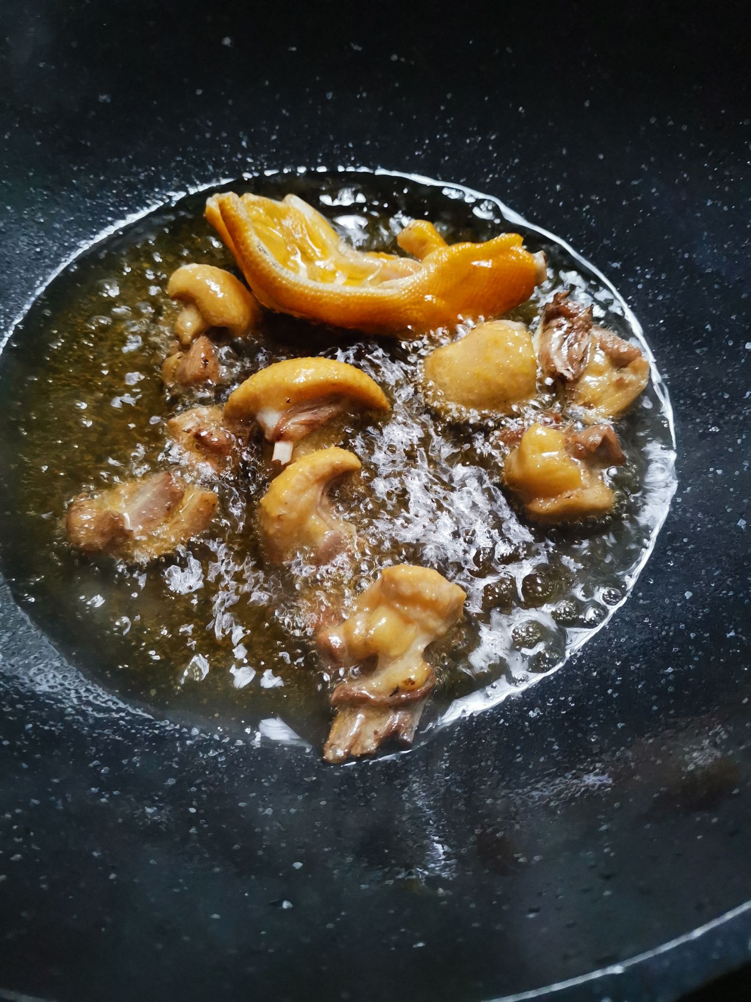 泡椒啤酒鴨的做法-家常味炒菜譜