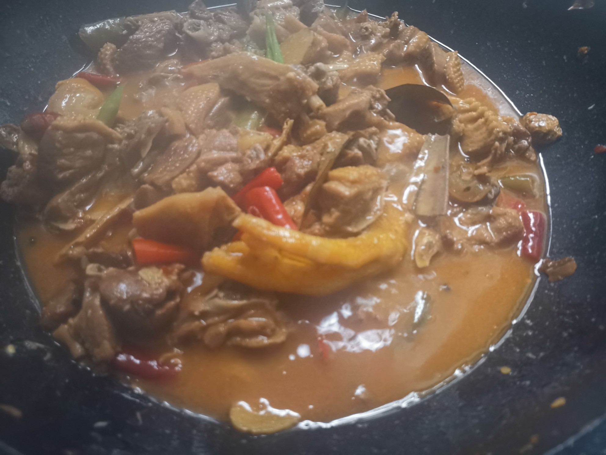 泡椒啤酒鴨的做法-家常味炒菜譜