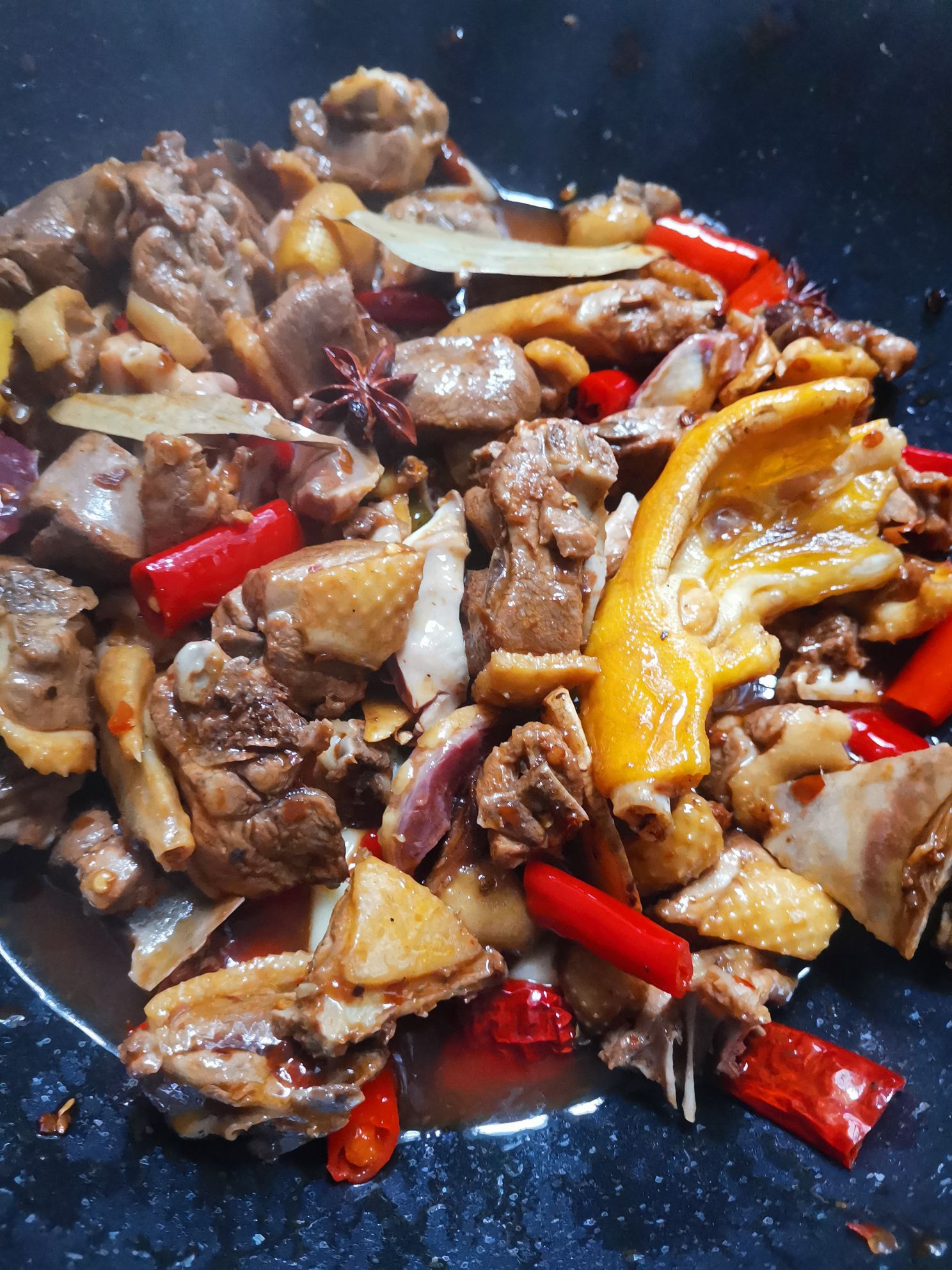 泡椒啤酒鴨的做法-家常味炒菜譜