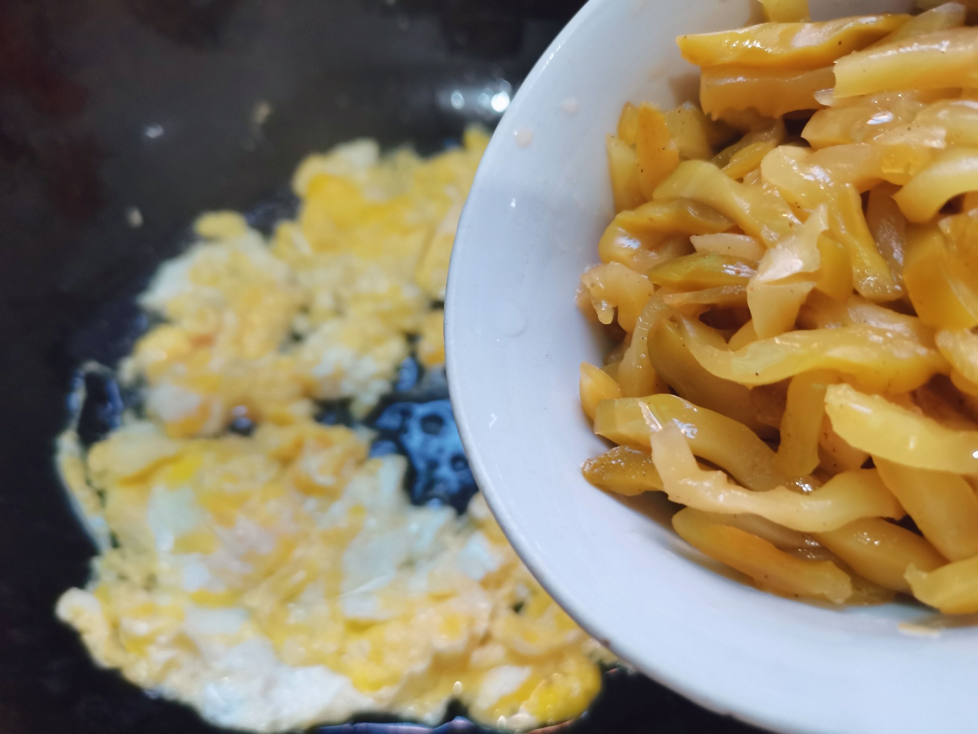 視頻版“榨菜炒雞蛋”的做法-家常味炒菜譜