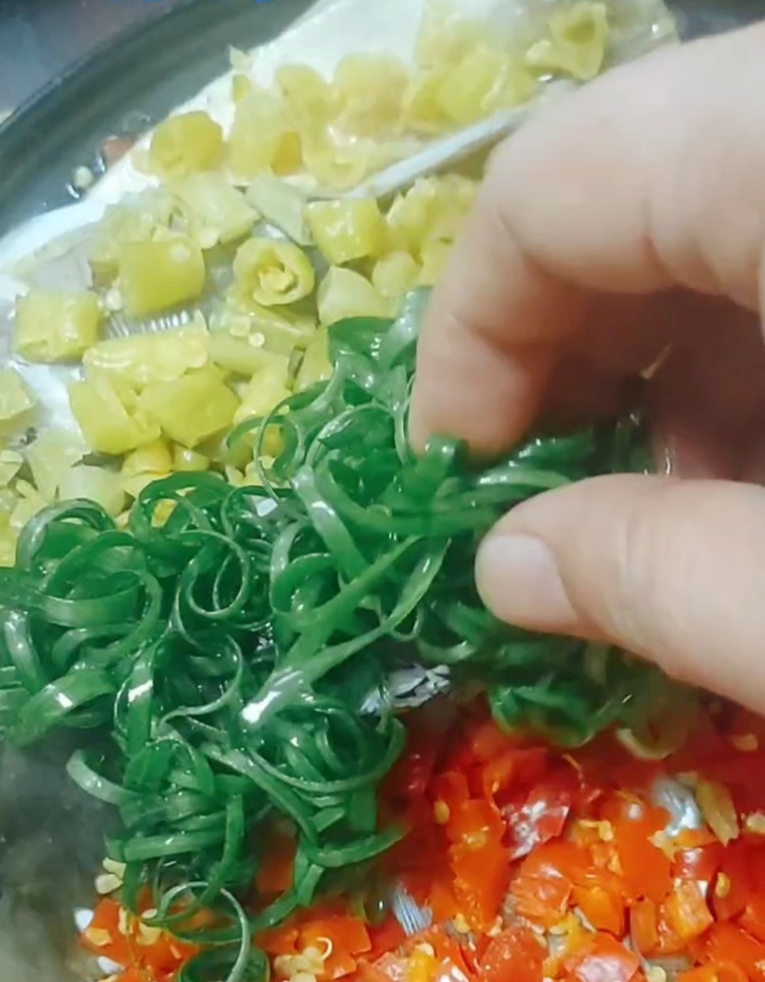 雙椒魚頭的做法-其它口味蒸菜譜