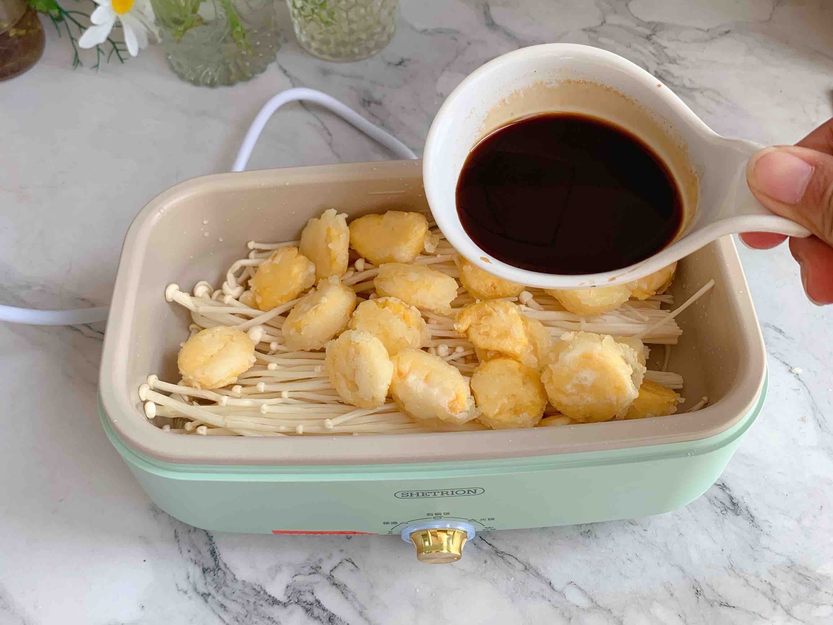 紅燒日本豆腐煲的做法-咸鮮味燒菜譜