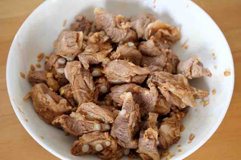 小米蒸排骨的做法-家常味蒸菜譜