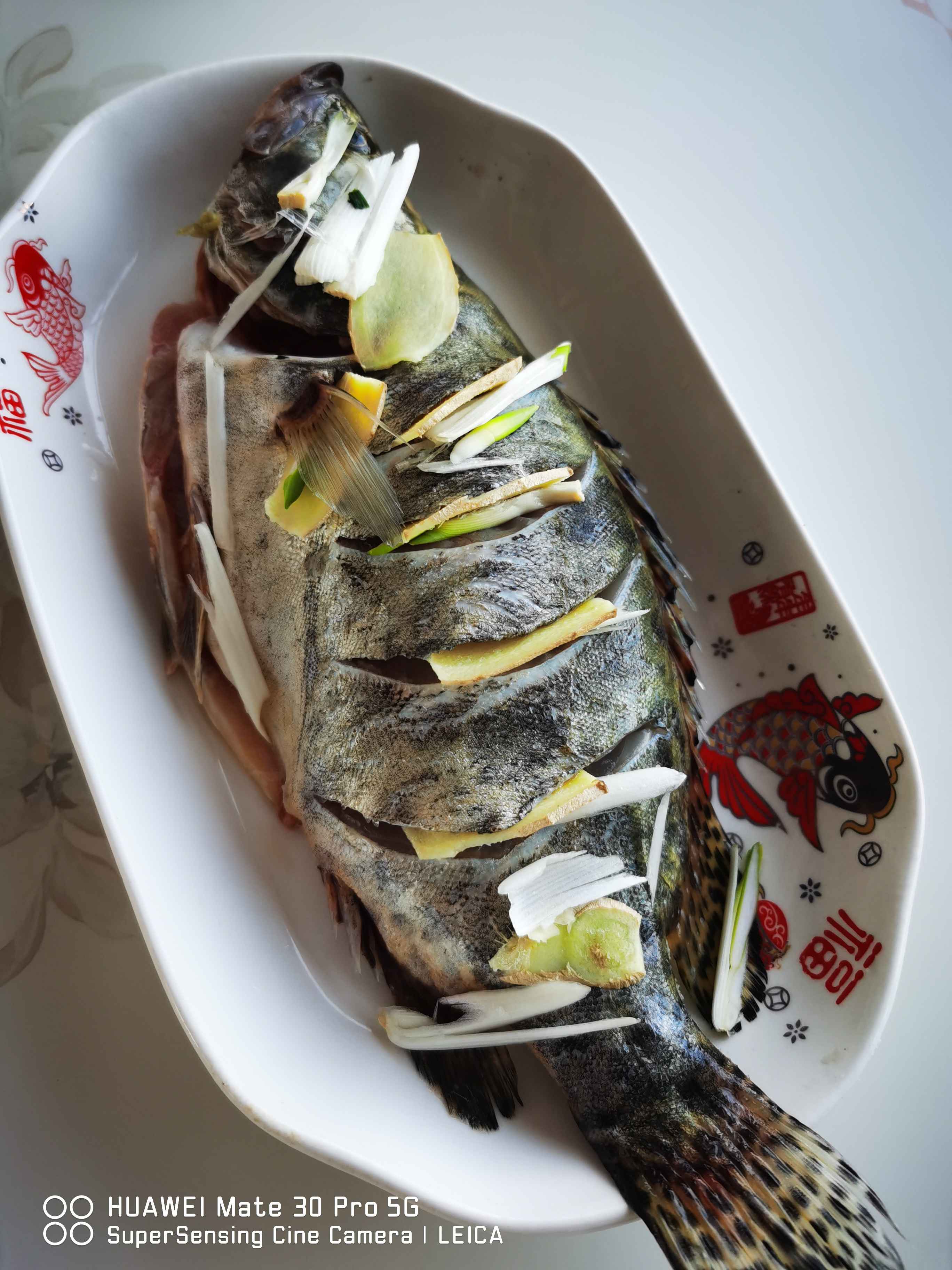 家常蒸桂魚的做法-咸鮮味蒸菜譜