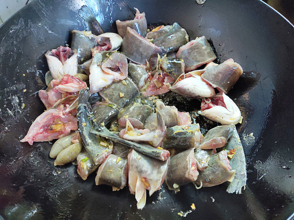 鯰魚燒豆腐的做法-咸鮮味燒菜譜