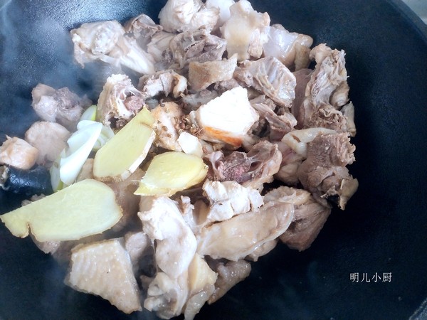 大盤雞的做法-家常味燉菜譜