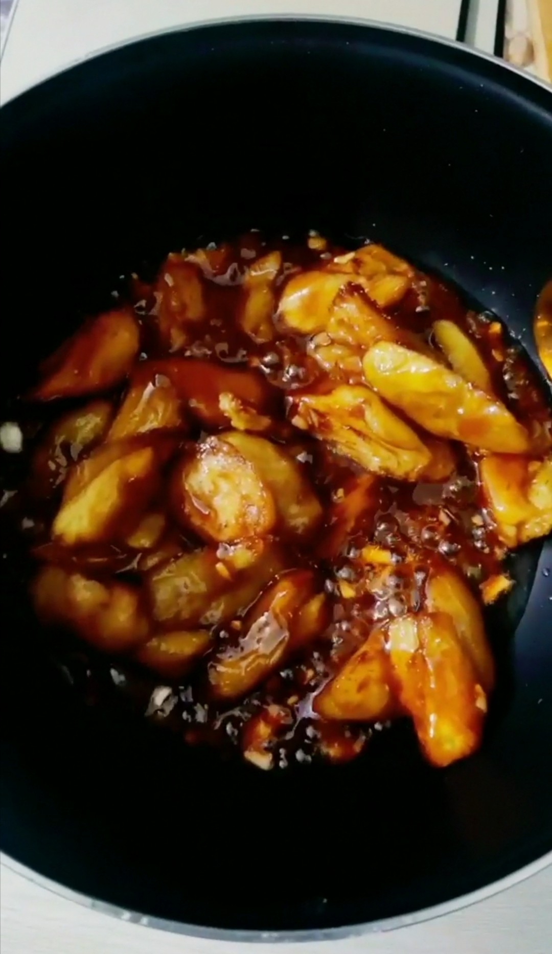 紅燒茄子的做法-咸鮮味燒菜譜