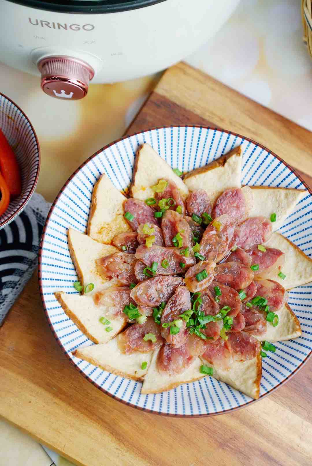 香干子蒸臘腸的做法-家常味蒸菜譜