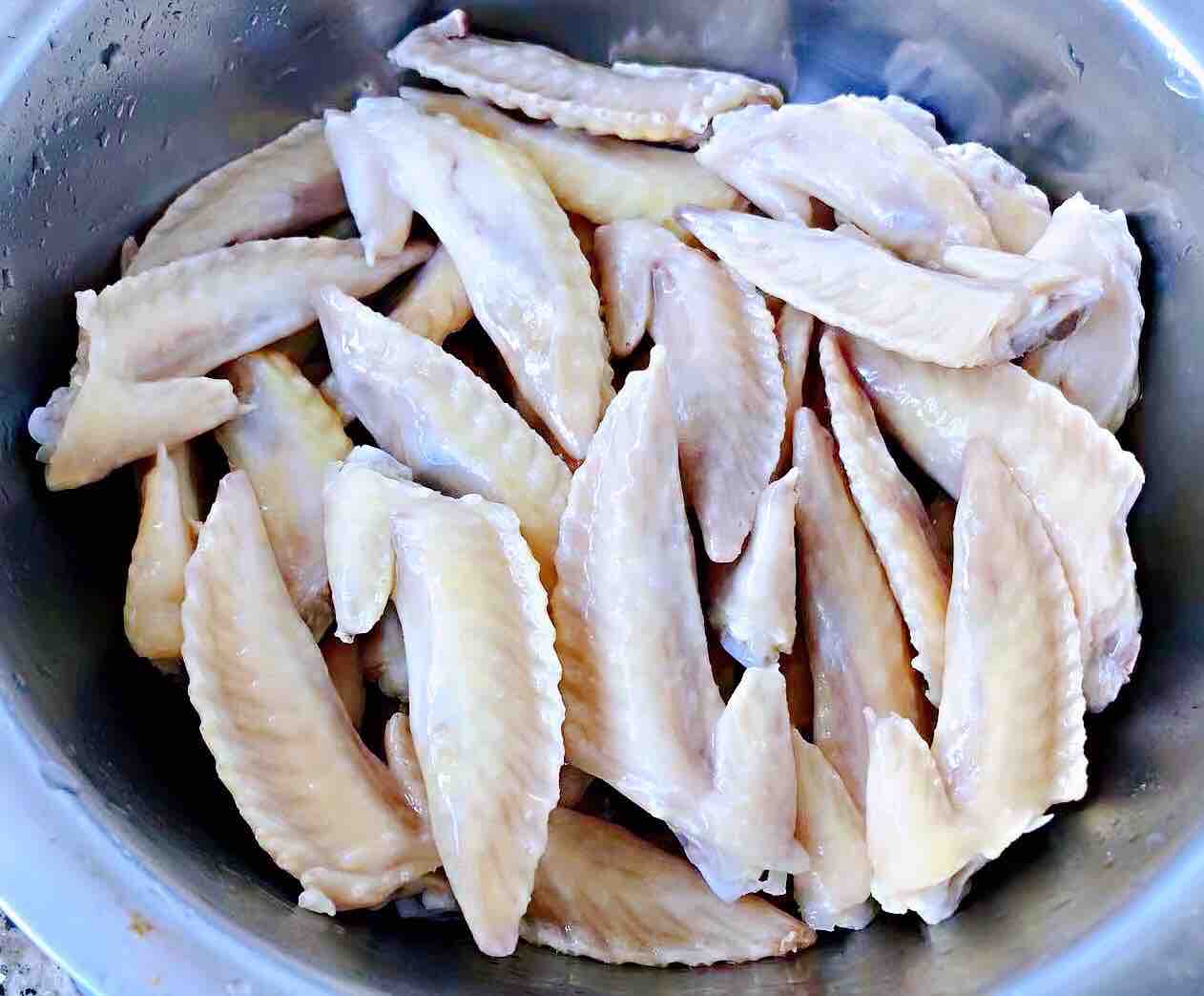 香辣雞翅尖的做法-香辣味燉菜譜