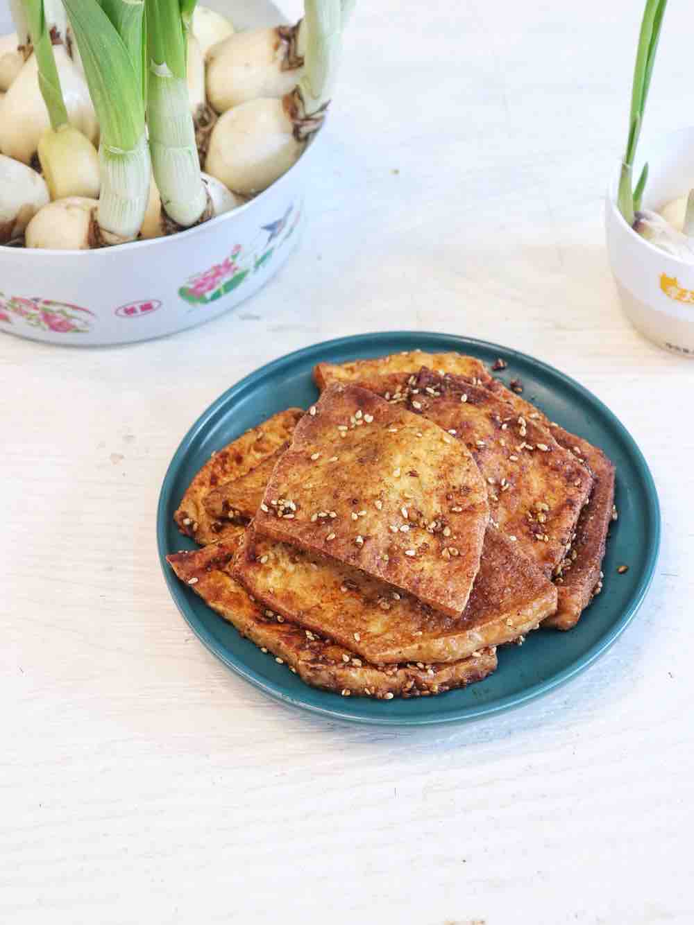 煎豆腐的做法-家常味煎菜譜