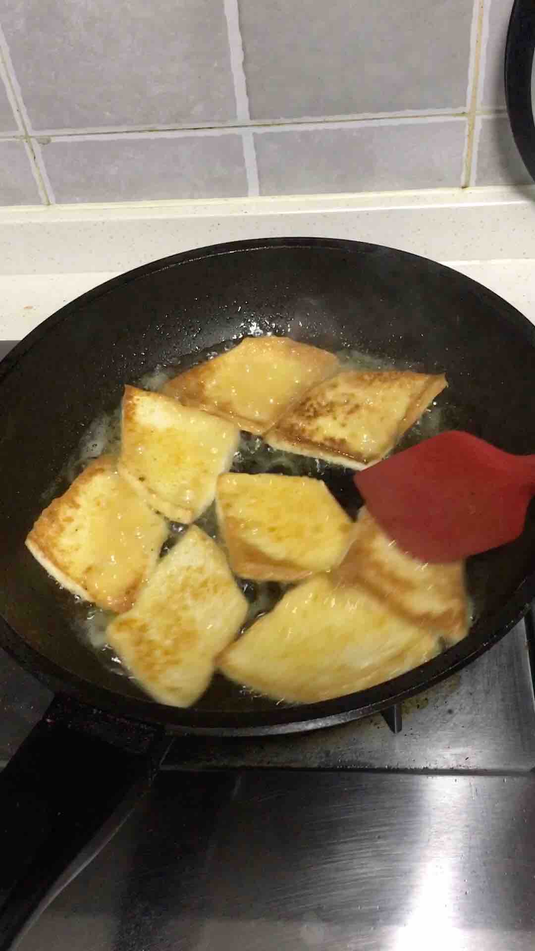 煎豆腐的做法-家常味煎菜譜