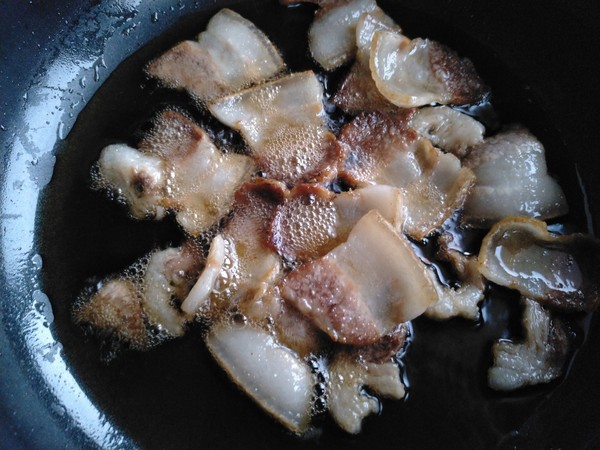 家常蒜苗回鍋肉的做法-家常味炒菜譜