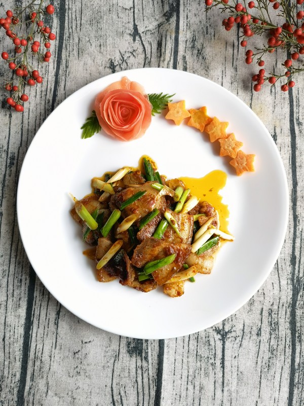 家常蒜苗回鍋肉的做法-家常味炒菜譜